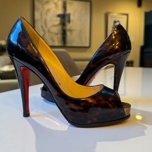 Christian Louboutin brown tortoise patent leather  platform pumps